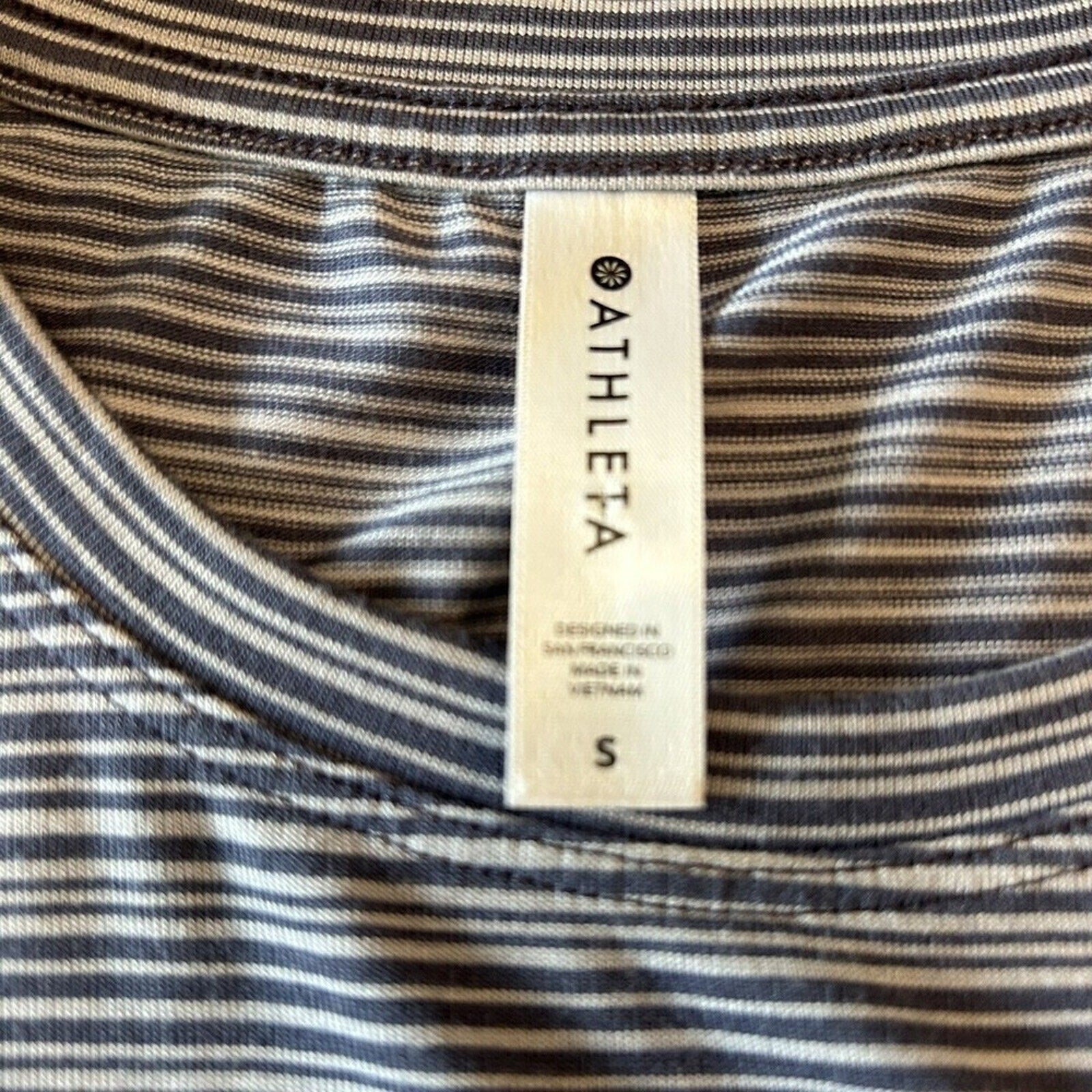Athleta Women’s Cloudlight Tank Top S – Blue Gray Striped #A1211