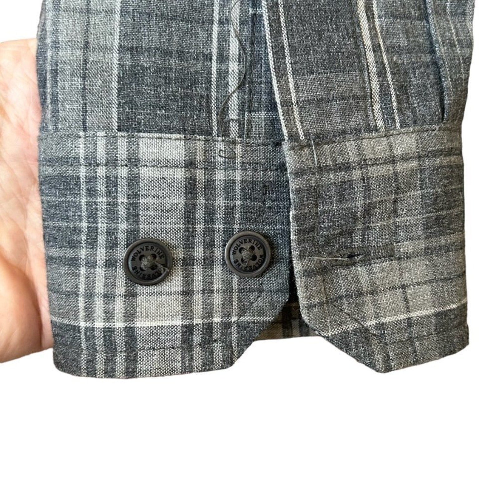 Wolverine Shirt Men's Size XL GREY Plaid Long Sleeve Button Down #F1216