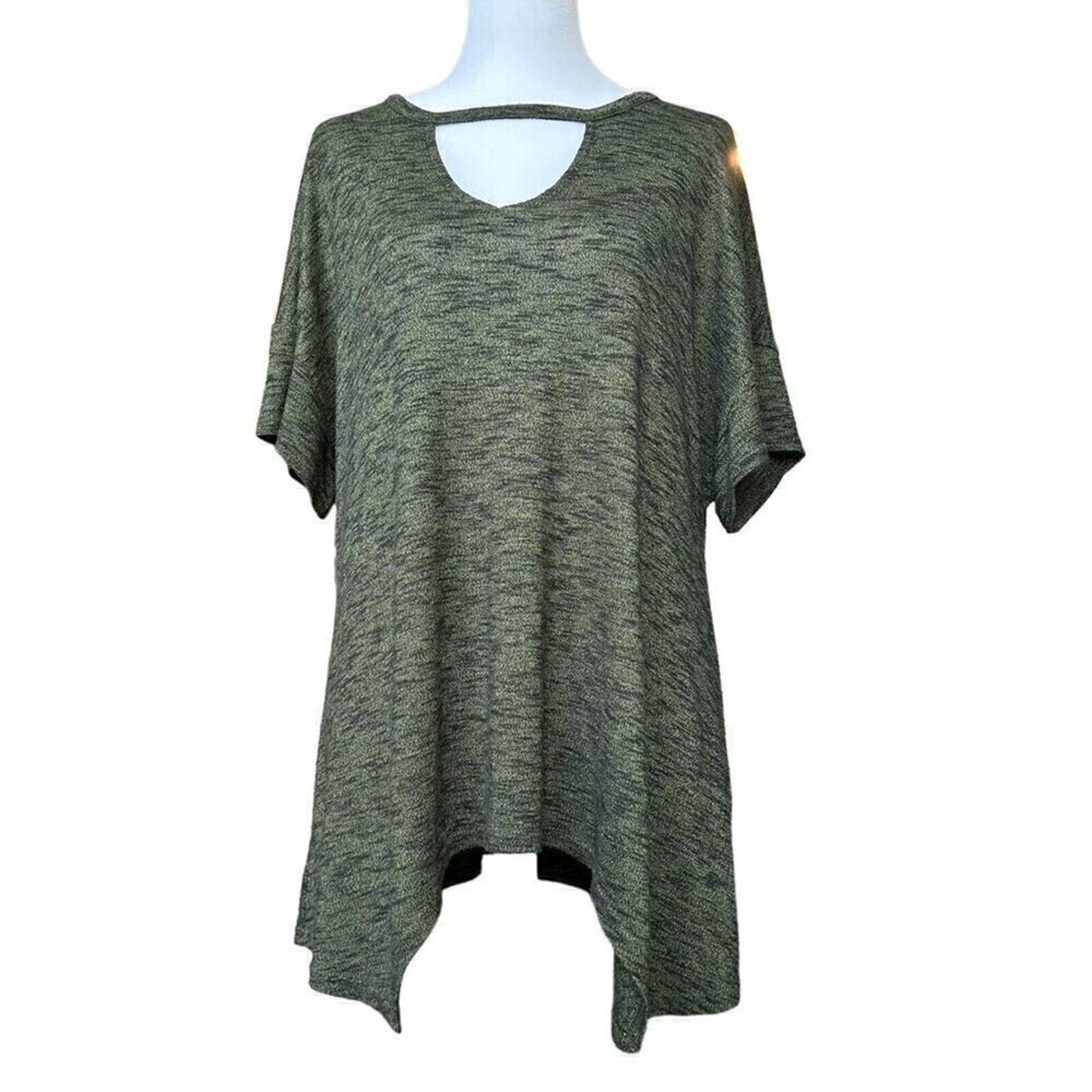 Juicy Couture Short Sleeve Top Size ( L ), Green With Peek-a-boo Opening #A1157