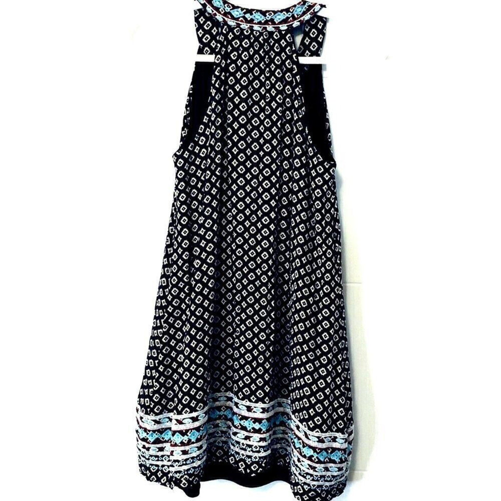 THML Women’s Embroidered Sleeveless Mini Dress Size XS – Fully Lined