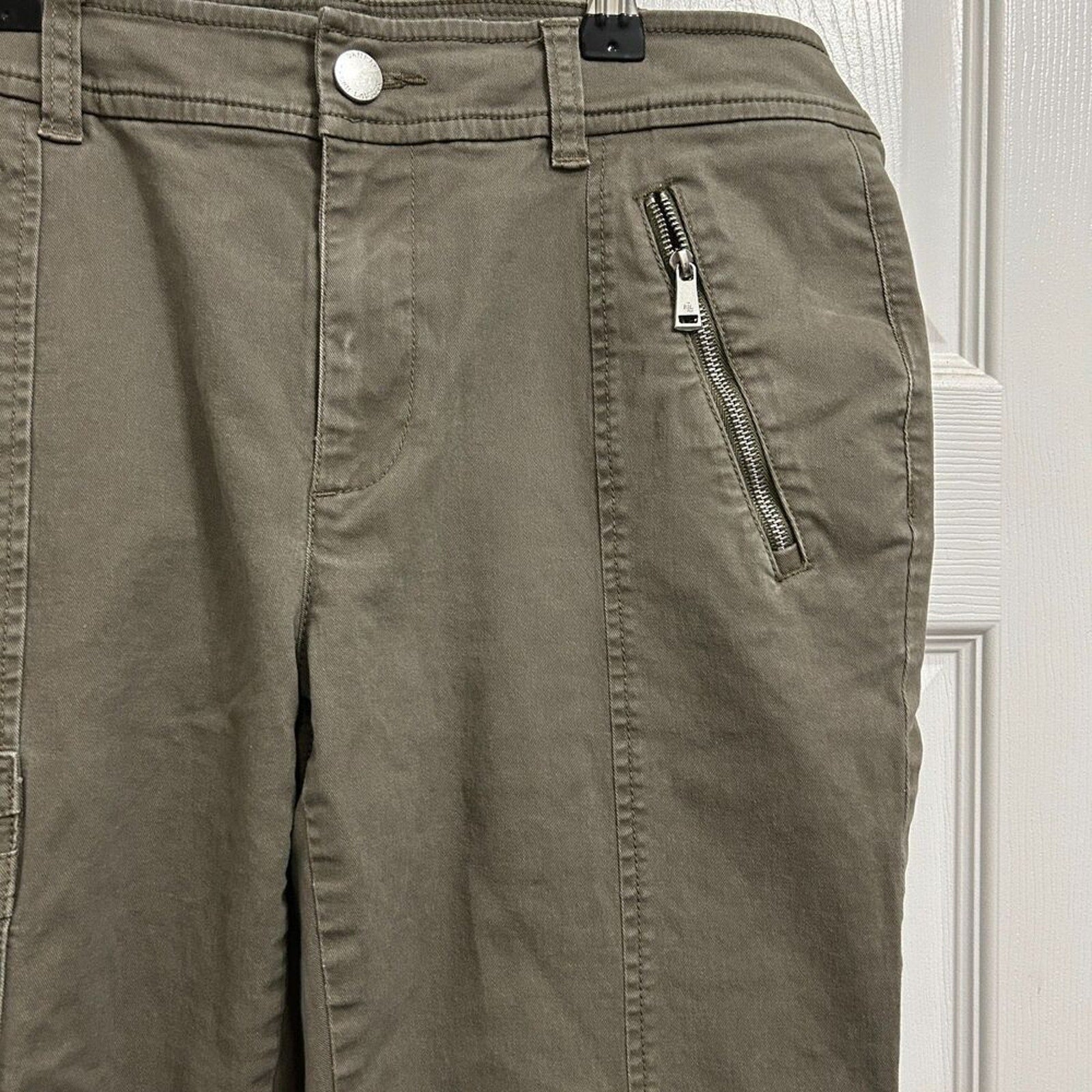 Lauren Ralph Lauren Women's Khaki Pants - Size 8 (31.5" x 27")