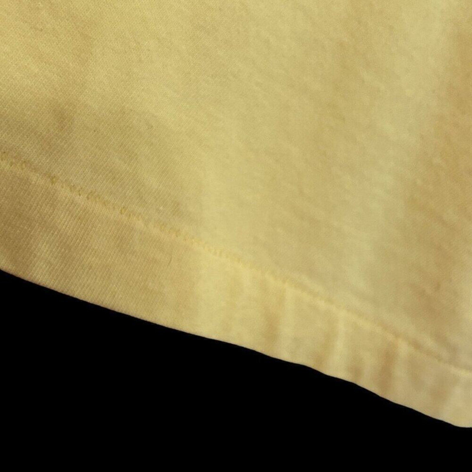 Polo by Ralph Lauren V-Neck Yellow T-Shirt VINTAGE - Size Large - Single Stitch