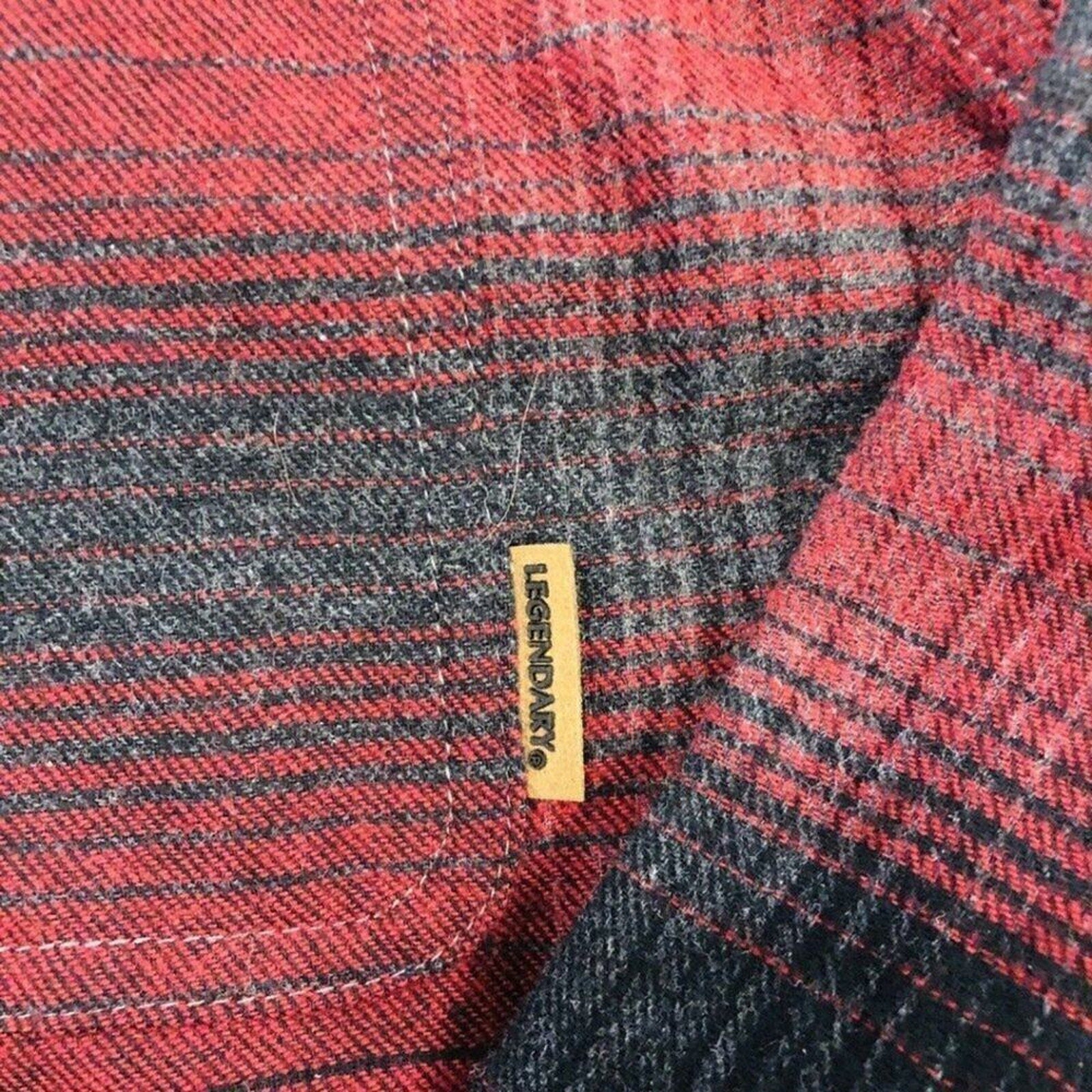 Legendary Whitetails Men's Buck Camp Red/Black Plaid Flannel Shirt Sz. L