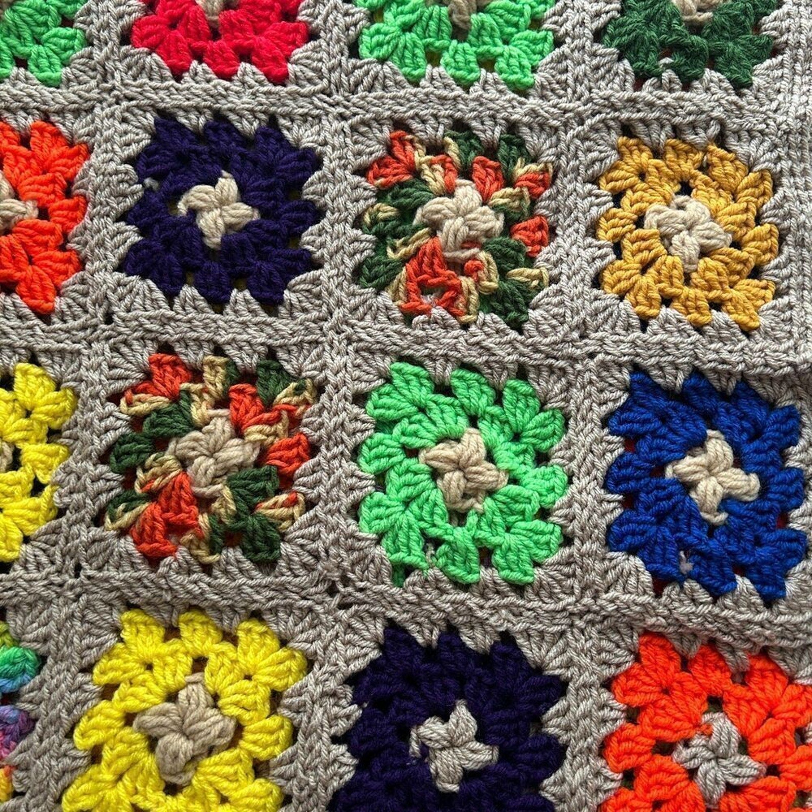 Vintage Handmade Granny Afghan Throw Blanket 48"x 37" Grannycore Tan