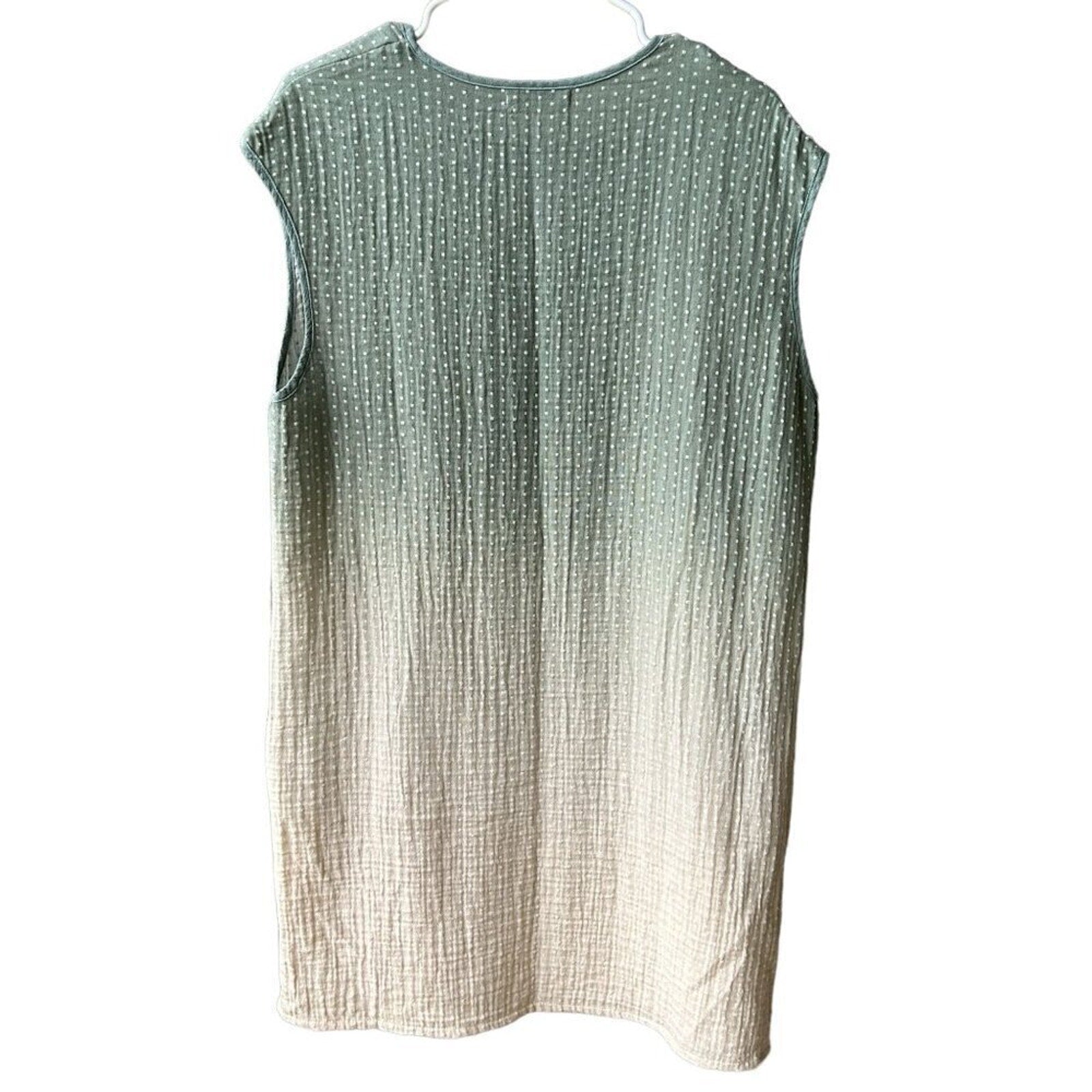 Hyena Women’s A-Line Dress Green Sleeveless Size Large (above the knee, 2 pockets)