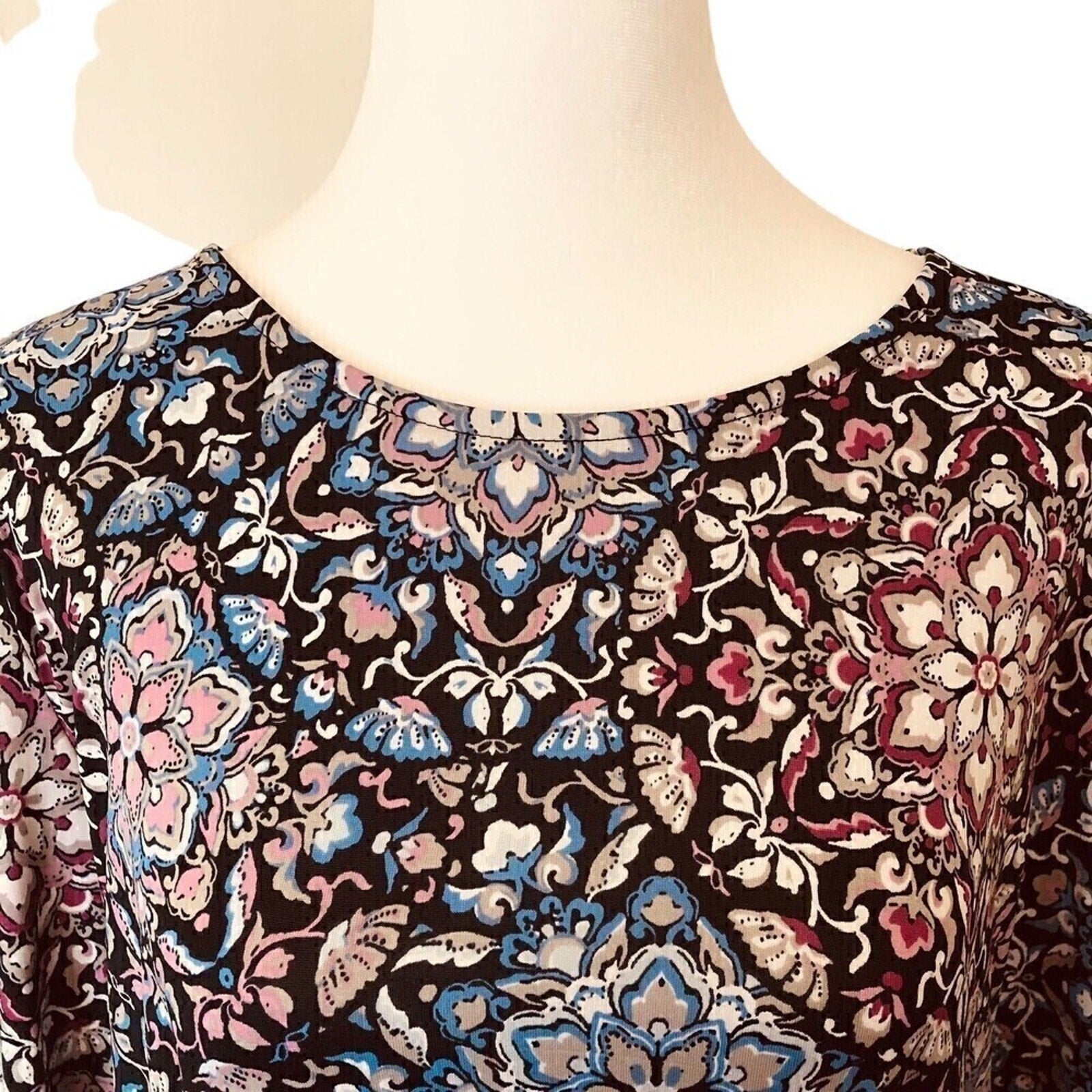 Croft & Barrow Classic Women's Casual Floral Tunic Shirt Sz. (L) 3/4 Sleeve