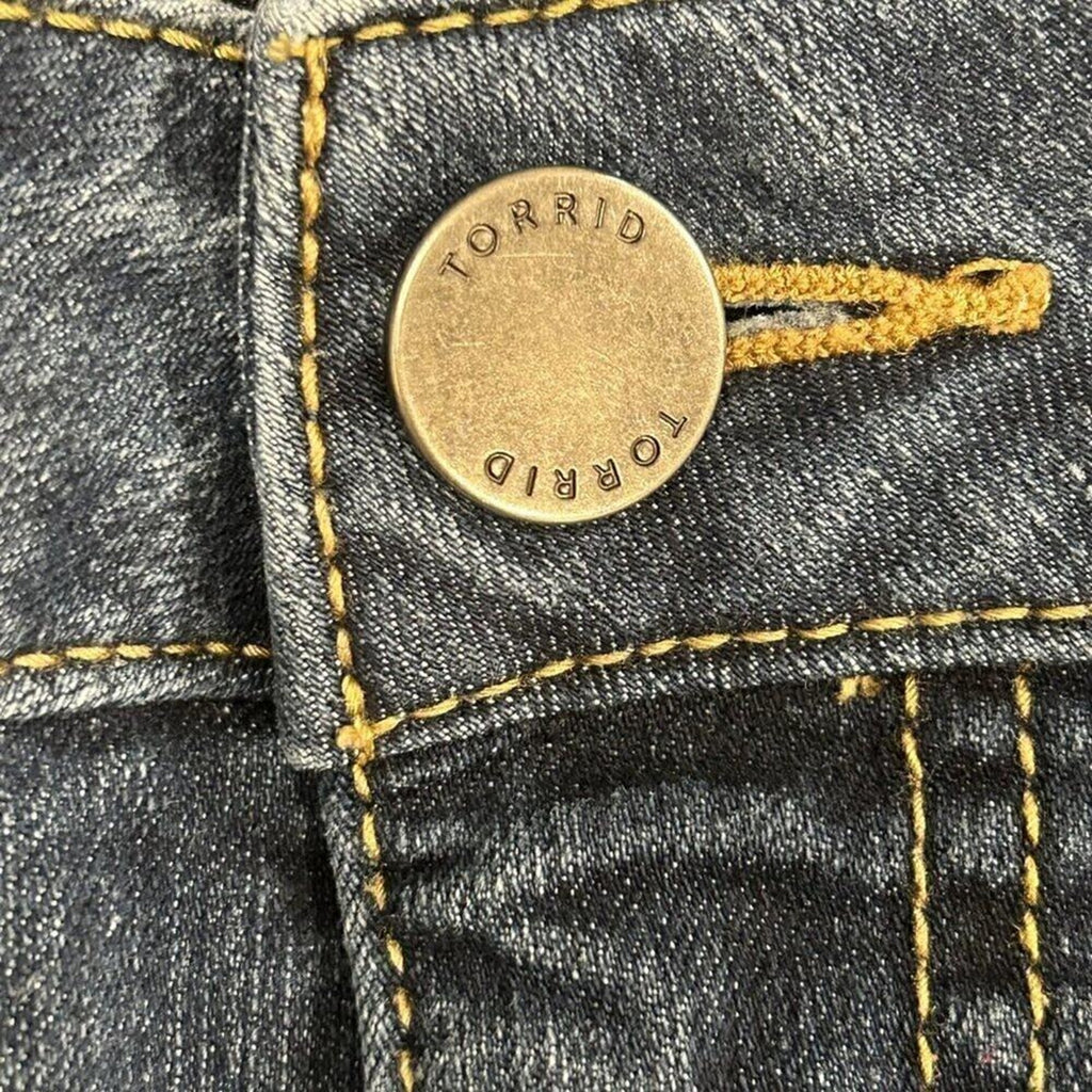 Torrid Womens Denim Jeans Sz. 16 Flair Leg Med. Wash Blue Stretchy #1397
