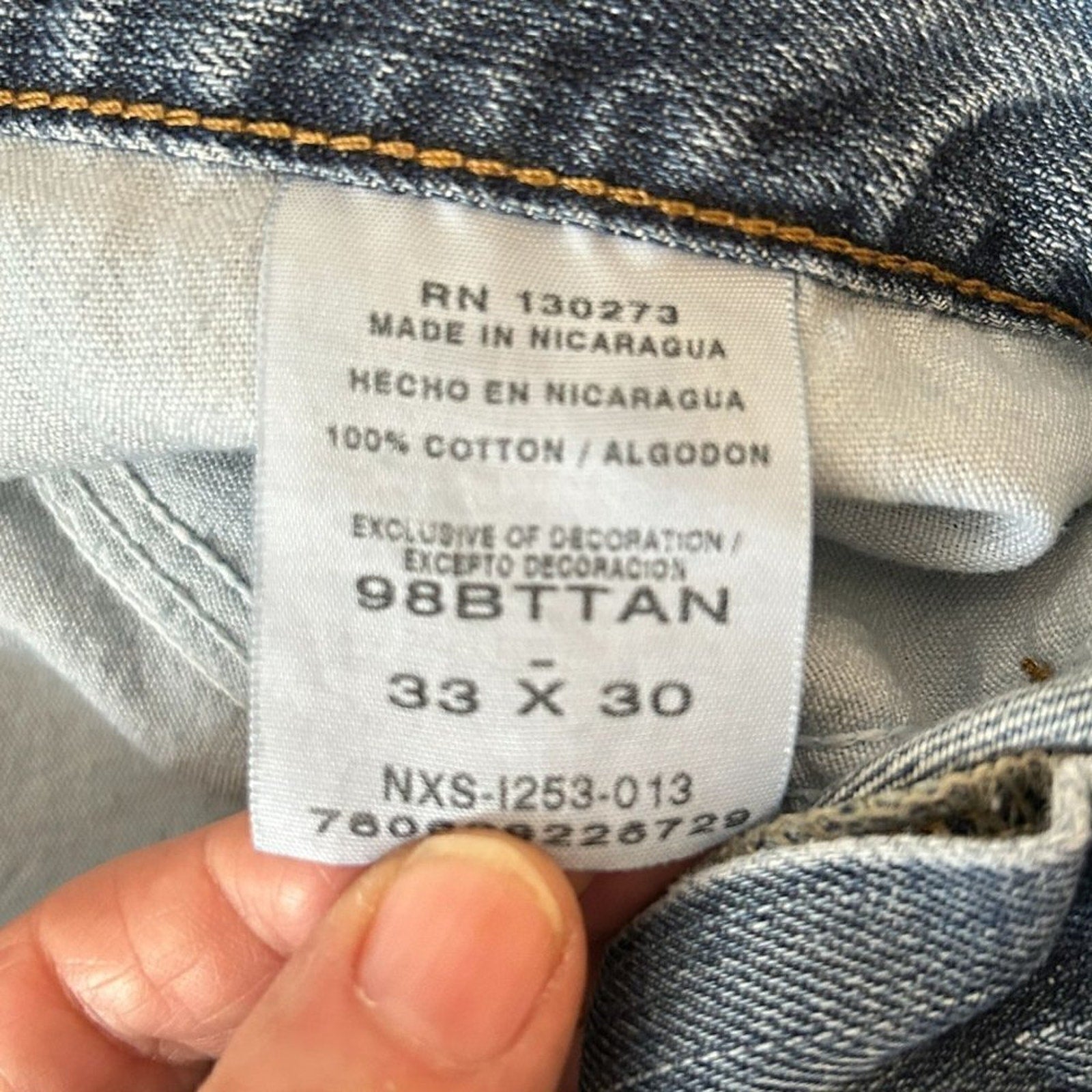 Wrangler Genuine Relaxed Boot Cut Medium Wash Blue Jeans Size 33" x 30" #J3-1524