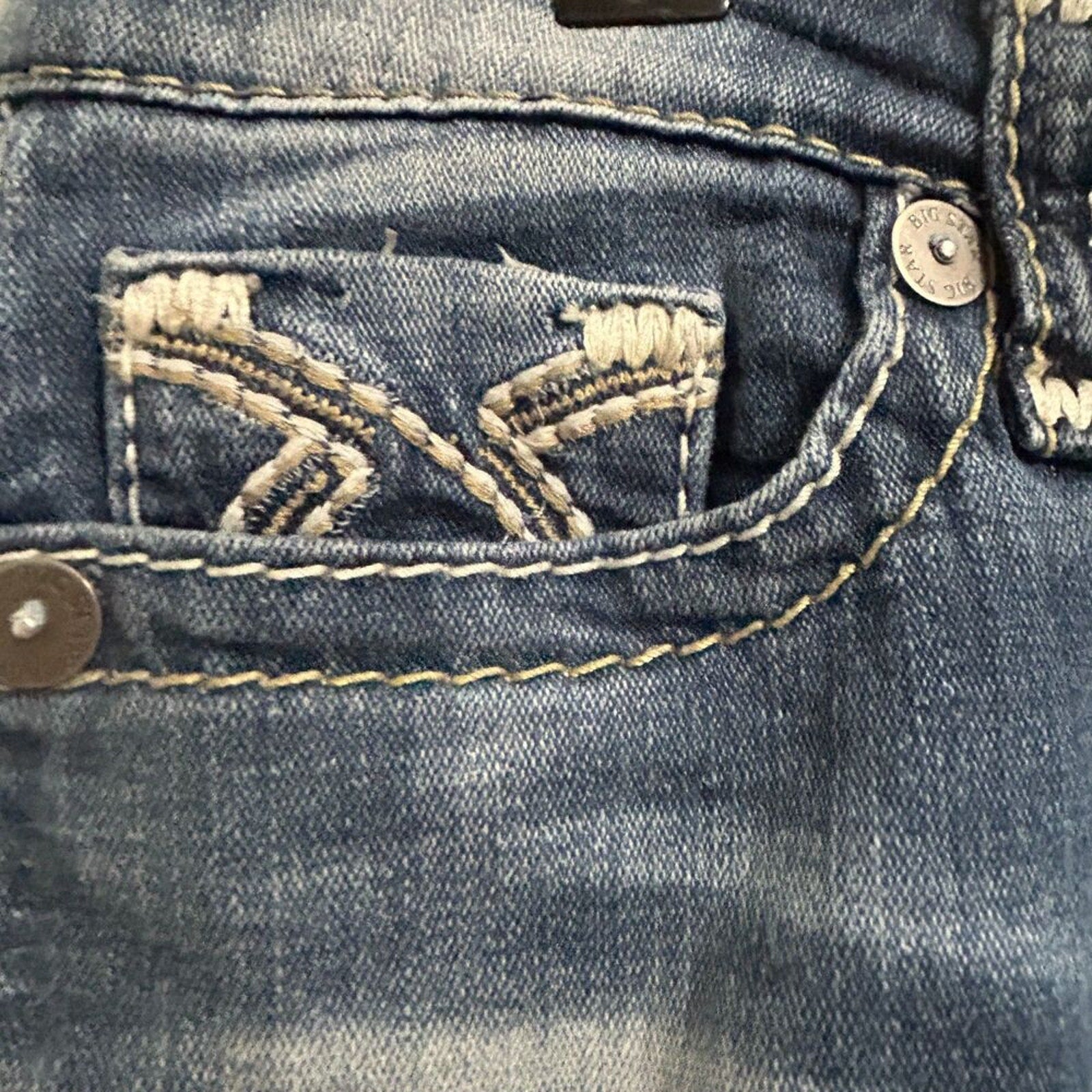 Big Star Women's Jeans Size 26 Straight Leg Mid Blue Wash