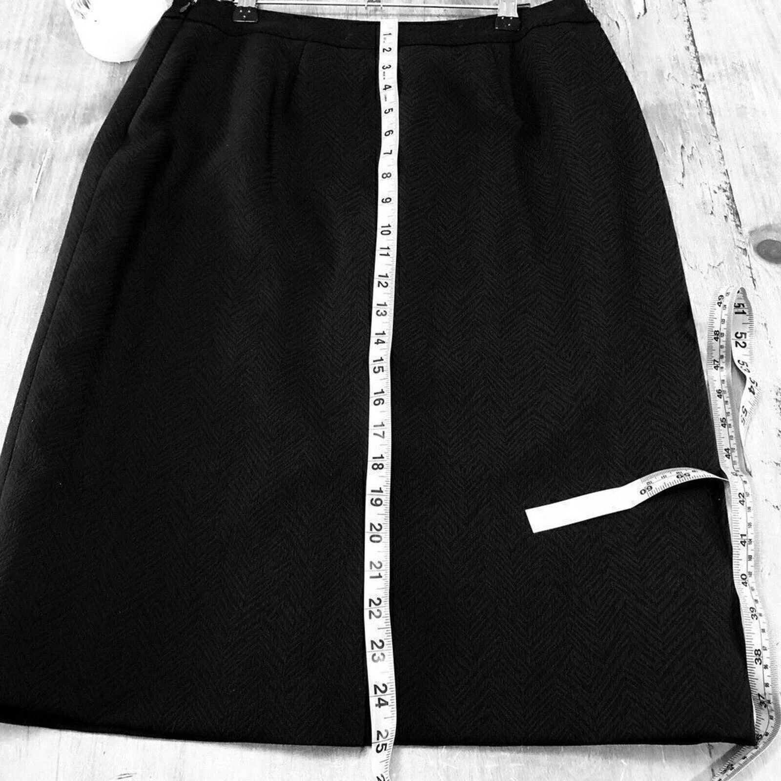 JonesNew York Women's Lined Skirt size 8 - Vintage 90's Suit Skirt - See Photos