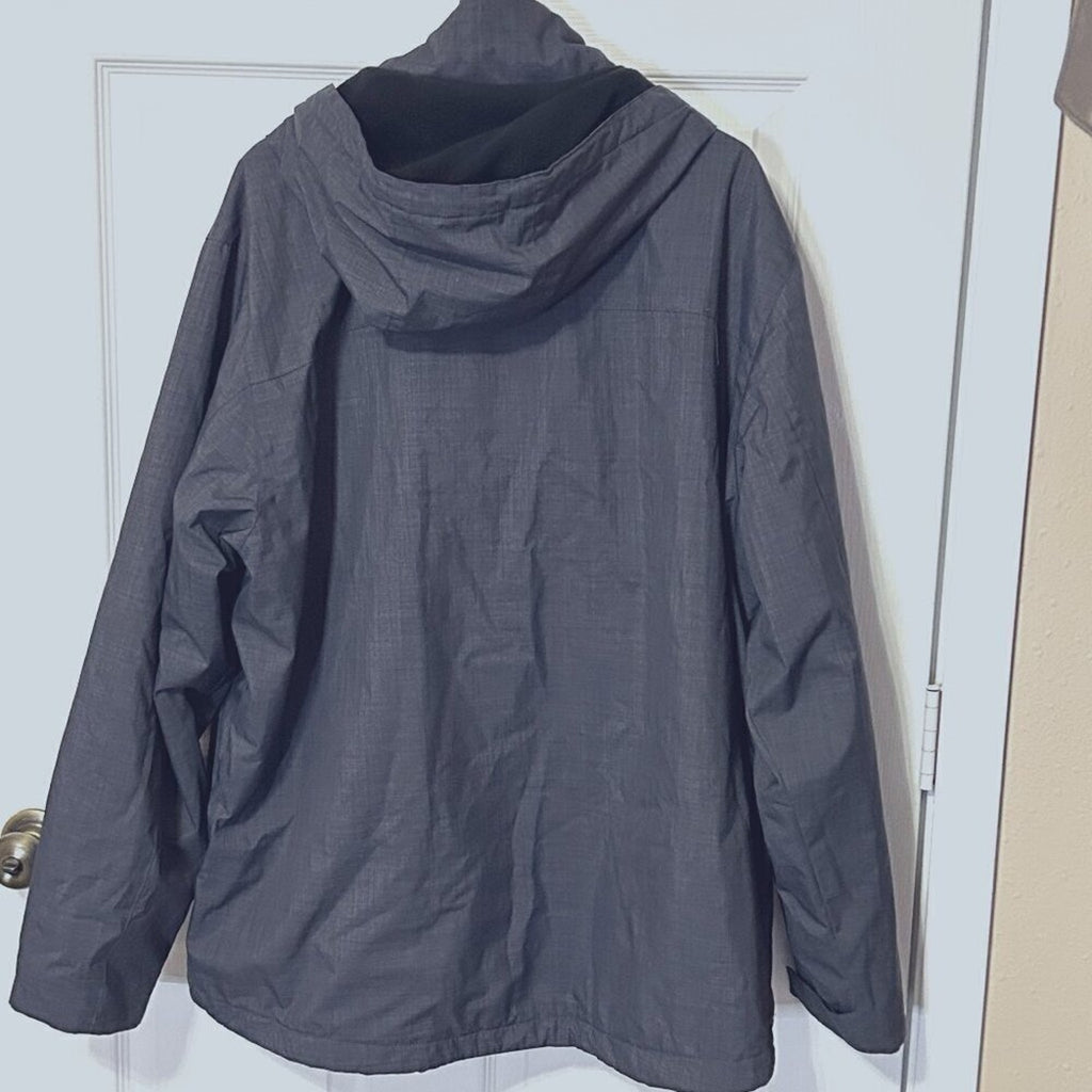 Swiss Tech Men's Hooded Winter Coat Jacket Size XL Pockets Winter Snow Comfort