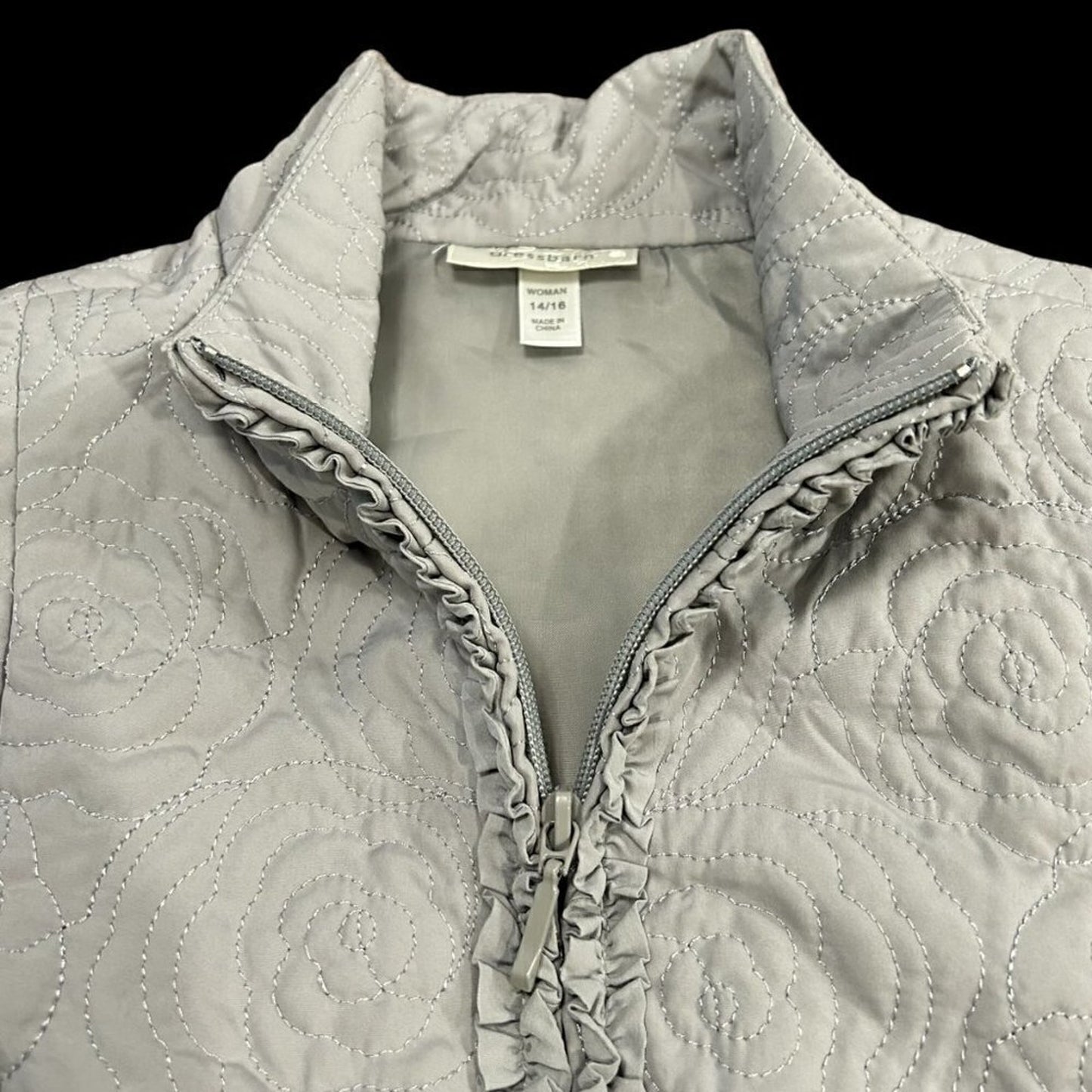Dressbarn women’s gray floral stitch zip vest size 14/16 #L 1340